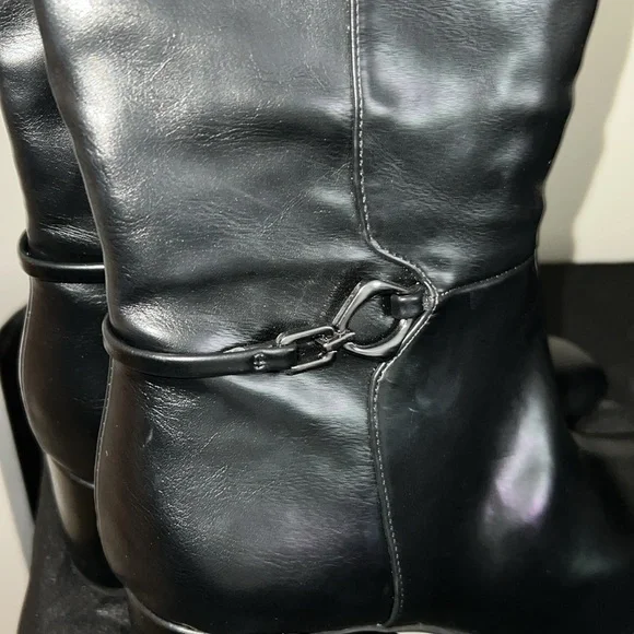 Naturalizer Waylon Knee High Boots - Picture 4 of 7